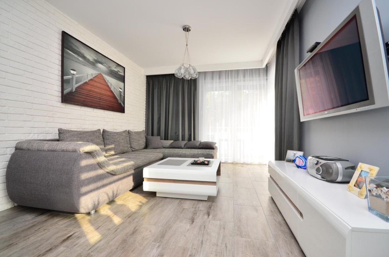 Apartment - - Lesne Tarasy - 45b/10 - 150 M Od Morza Dziwnowek